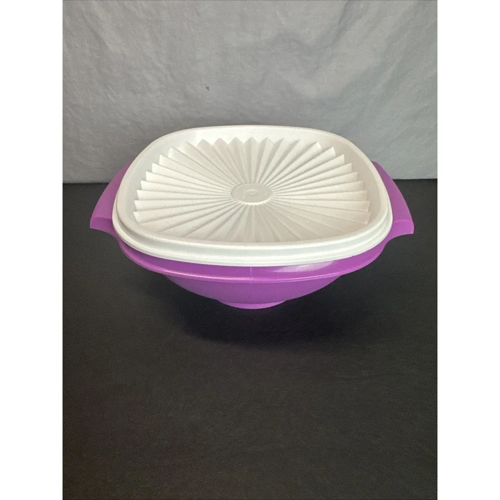 Tupperware Servalier Bowl 3.5 cup / 860ml Purple With White Seal New